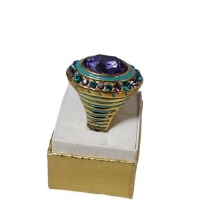 AKKAD CHINA SIGNATURE AMESTHY LAVENDER/ EMERALD COCKTAIL RING SIZE 11